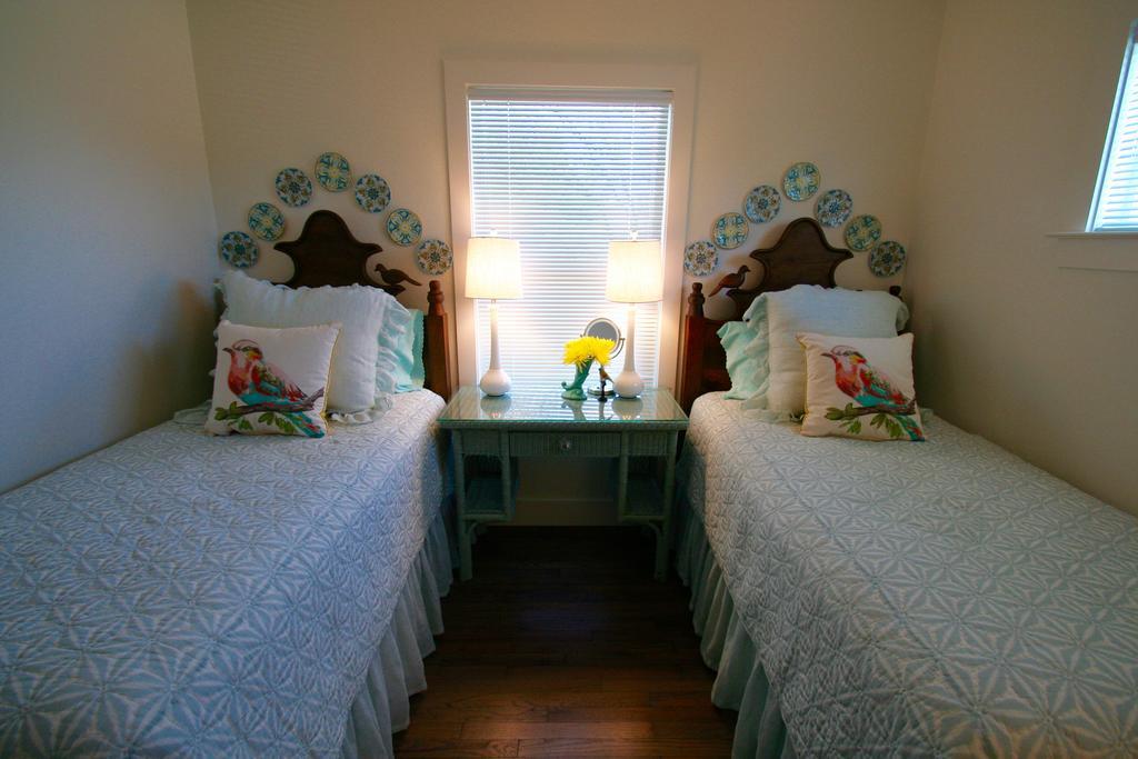 Bear Creek Cottage Manchaca ภายนอก รูปภาพ