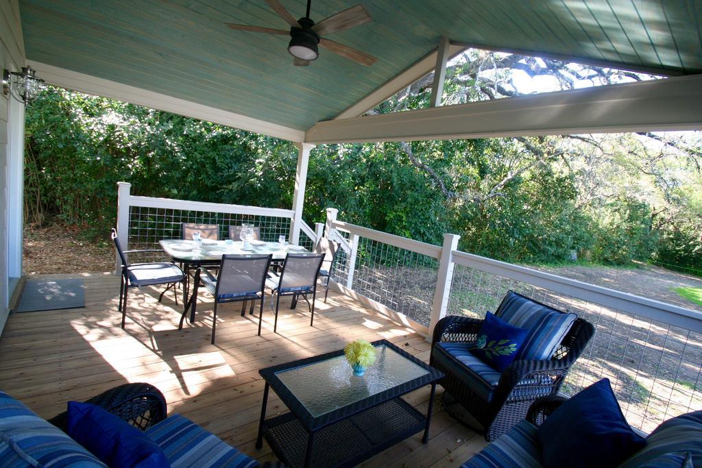 Bear Creek Cottage Manchaca ภายนอก รูปภาพ