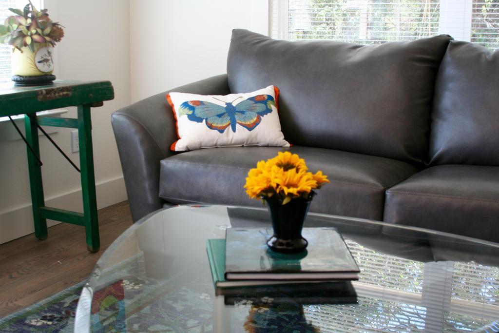 Bear Creek Cottage Manchaca ภายนอก รูปภาพ